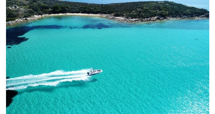 blue lagoon-vourvourou