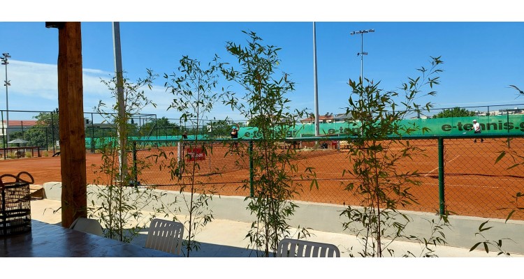 La Bandeja Club-Tennis-Padel-Pool-Bar-Thessaloniki