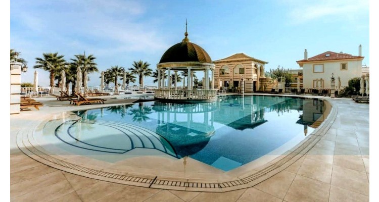 Wellness Santa Hotel-Agia Triada-Selanik-havuz