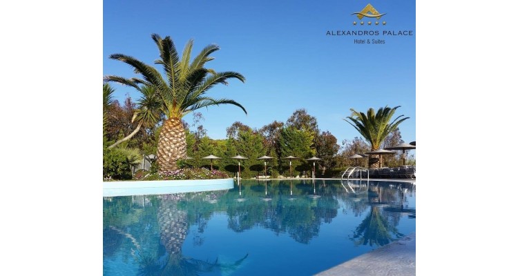 Alexandros Palace-Ouranoupoli-swimming pool
