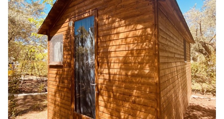 Nisi-Glamping-wooden cabin