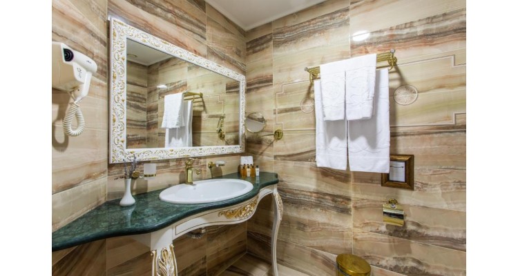 Wellness Santa Hotel-Agia Triada-Selanik-banyo