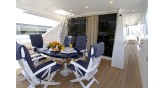 yacht-table