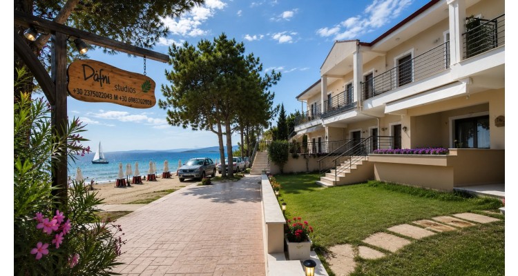 Dafni-Studios-plaj-Nikiti-Halkidiki