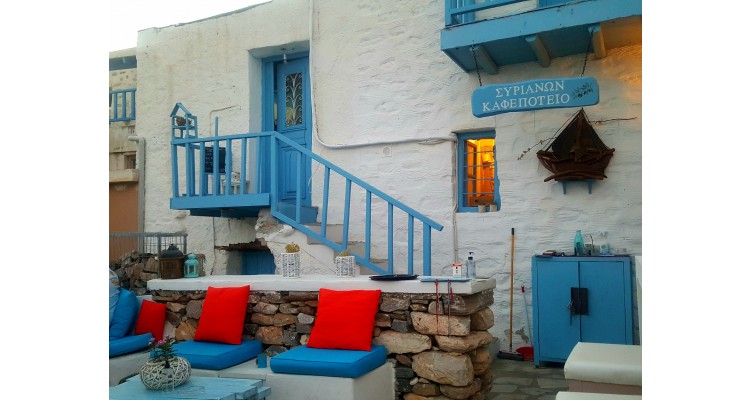 Syros-island-cafe-bar